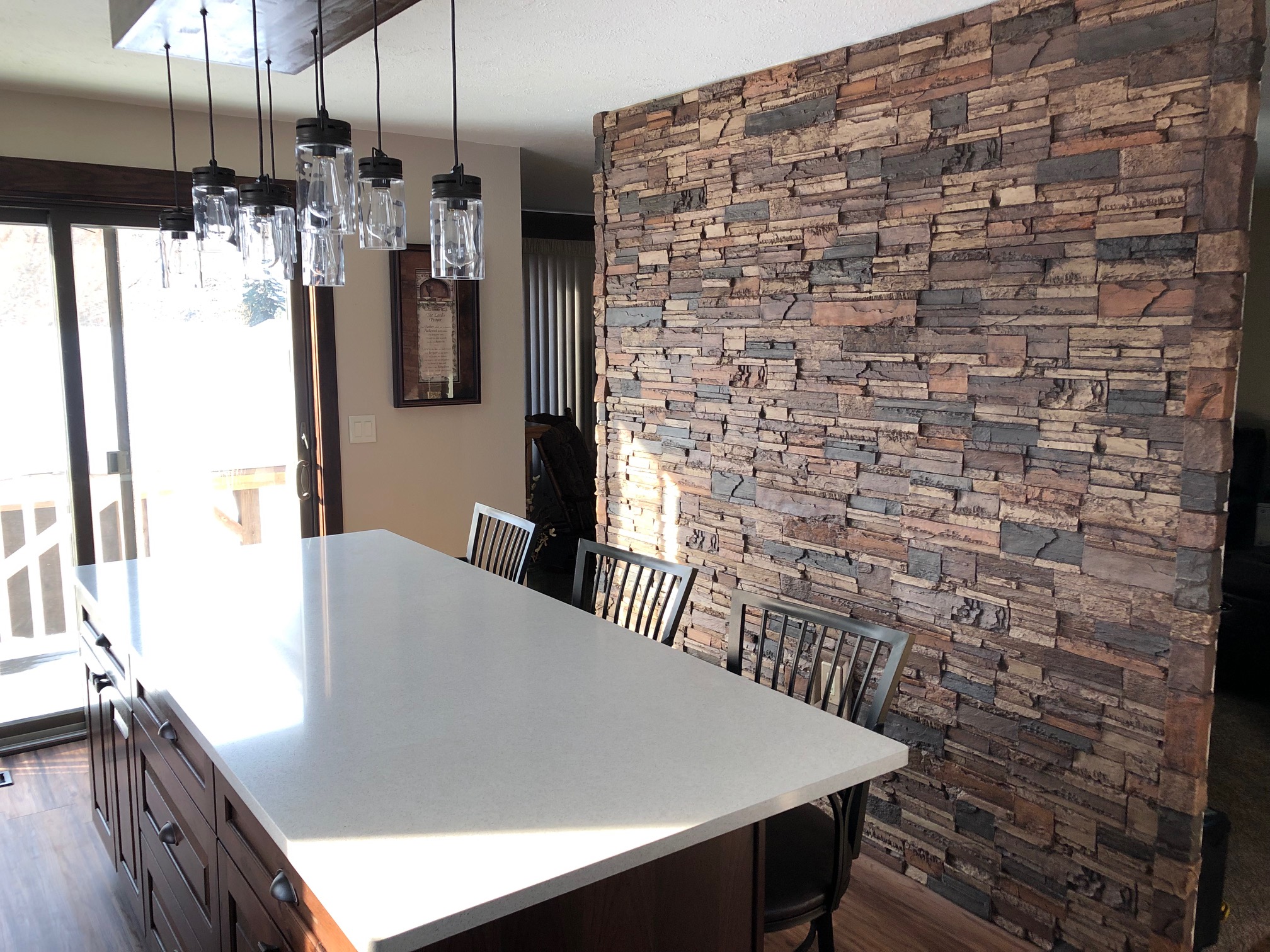 tile accent wall for kitchen