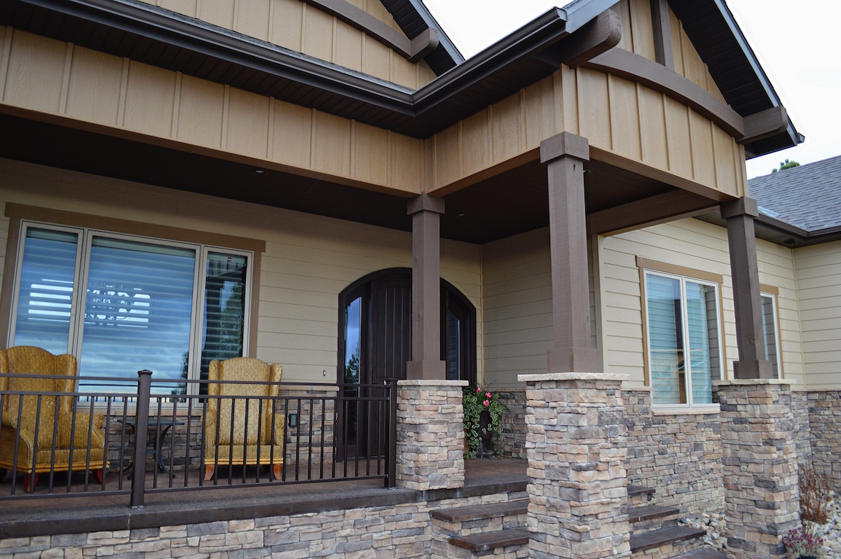 Colorado Dry Stack Stone Column Wrap in Motley Gray for a porch and home exterior